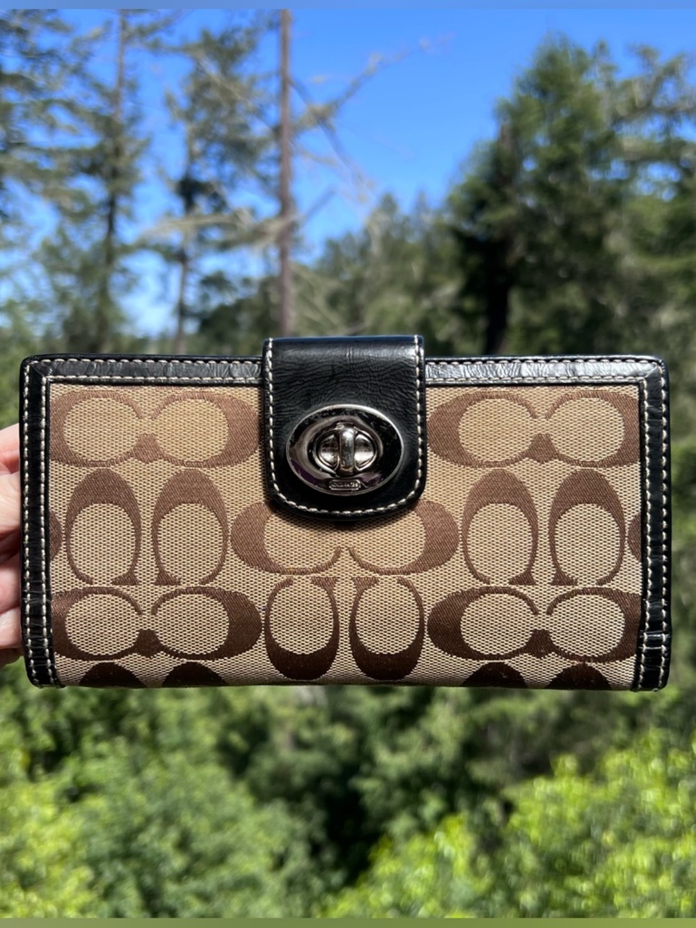 COACH VINTAGE Y2K Turn Lock Wallet Signature Jacquard w Silver Hardware AUTHENTC